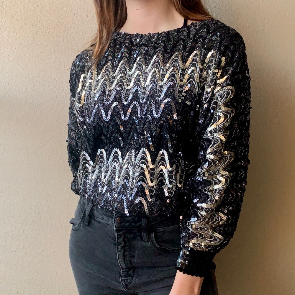 VTG 80’s does 20’s Black & Silver Sequin Party Top